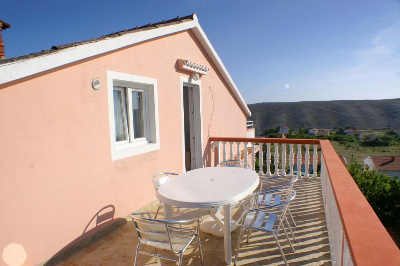 Family Friendly Seaside Apartments Vlasici, Pag - 4319 エクステリア 写真